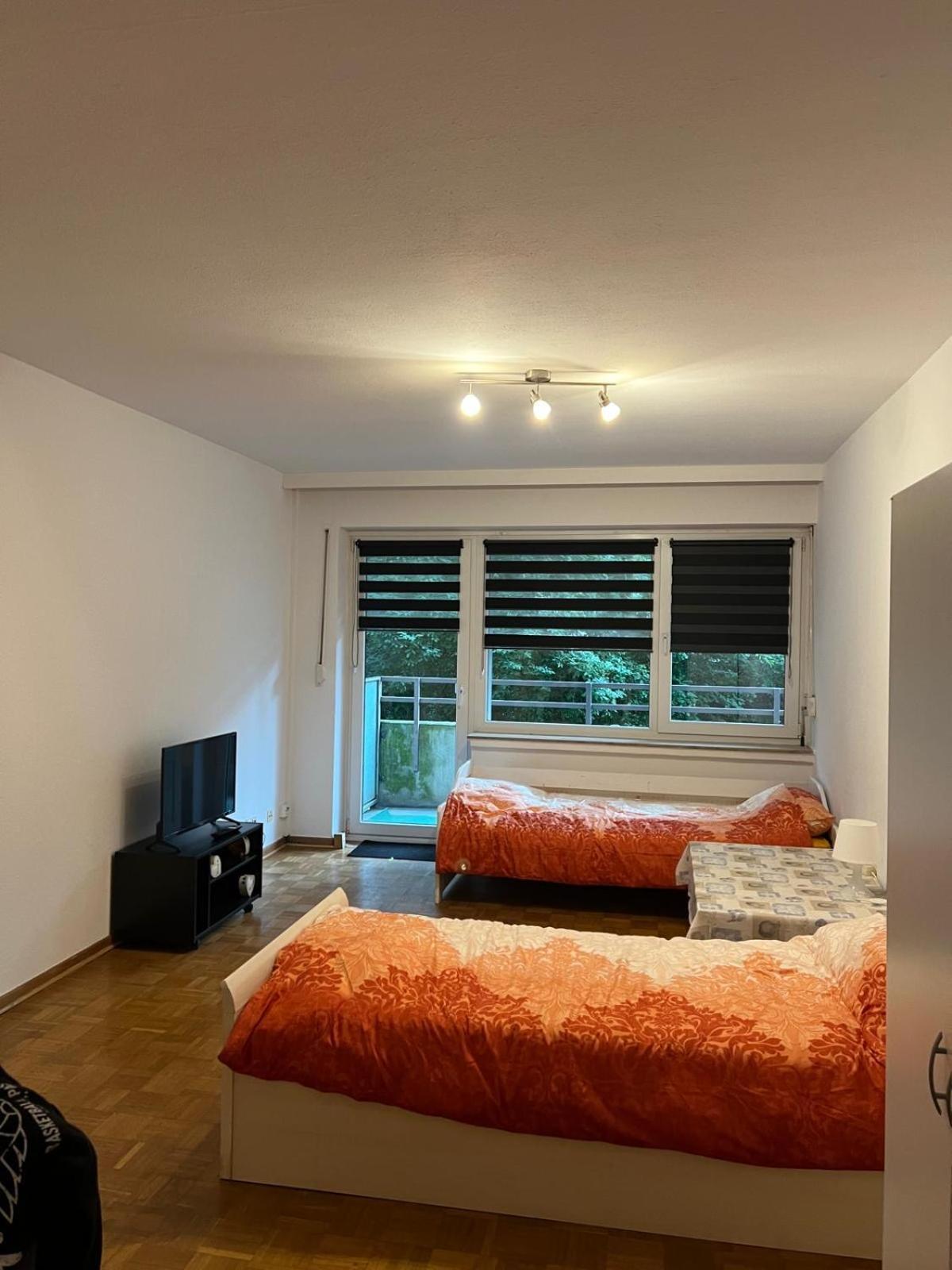 Privat And In Laatzen