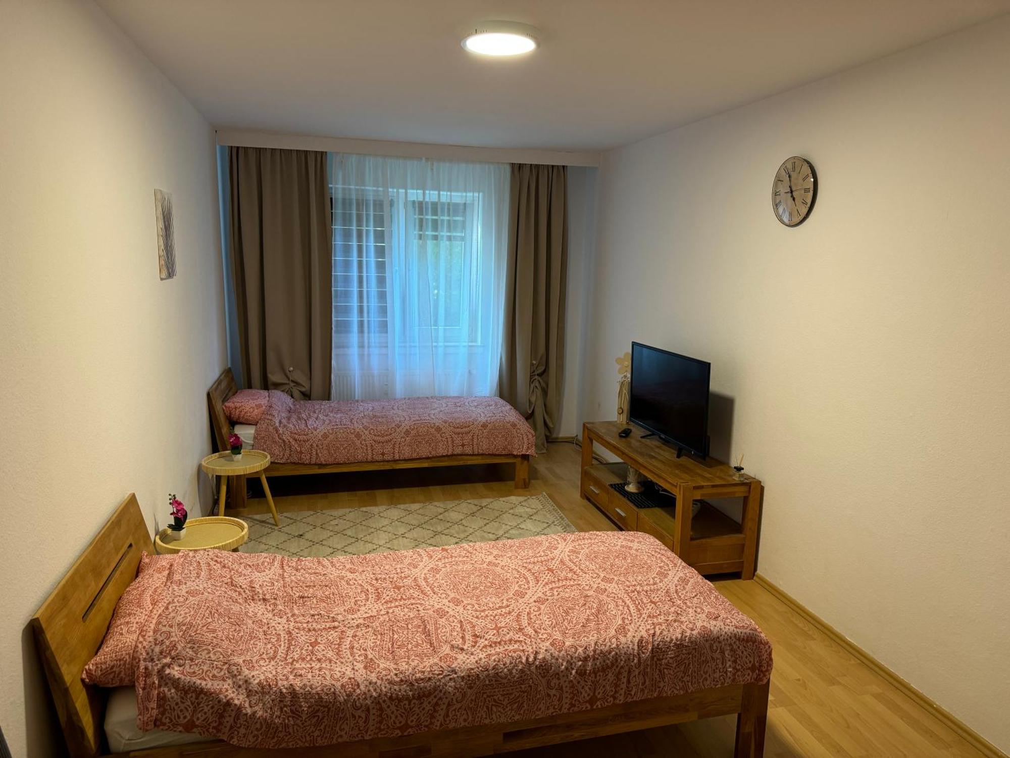 Privat And In Laatzen Apartment Hannover